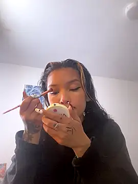 baby lizy online show from September 23, 2025, 7:10 pm