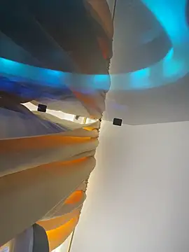 baby lizy online show from September 11, 2025, 7:14 pm