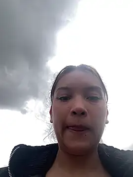 baby lizy online show from February 25, 2025, 6:33 pm