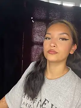 baby lizy online show from February 26, 2025, 9:53 pm