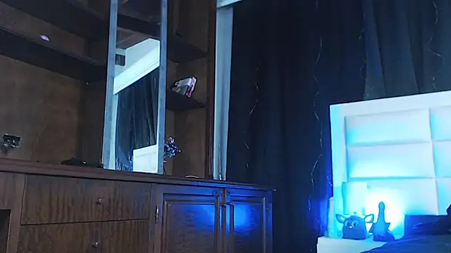 666hotline online show from March 22, 2025, 6:43 am