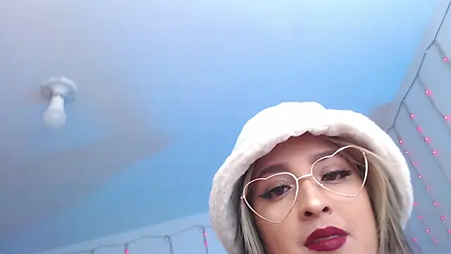 sapphire lilac online show from March 10, 2025, 1:34 am