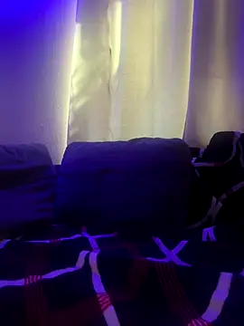 Johndoe2292 online show from September 13, 2025, 10:43 pm