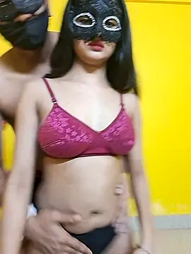 Snapshot of Hotcouple012 chatting on February 27, 2025, 6:31 pm Hotcouple012 online show from February 27, 2025, 6:31 pm