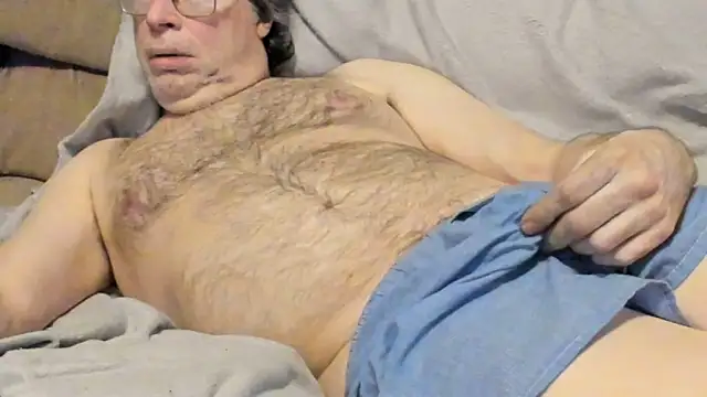 MidwestDadbod online show from October 9, 2025, 12:49 pm