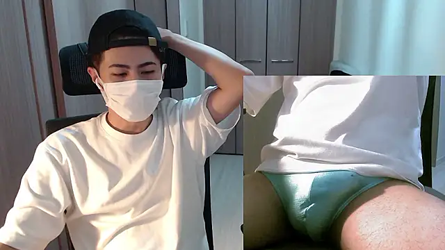 Snapshot of ryota_kkk chatting on July 19, 2026, 1:19 pm ryota kkk online show from July 19, 2026, 1:19 pm