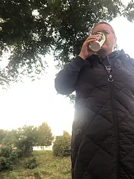 Meliss Official9 online show from October 7, 2025, 5:41 am