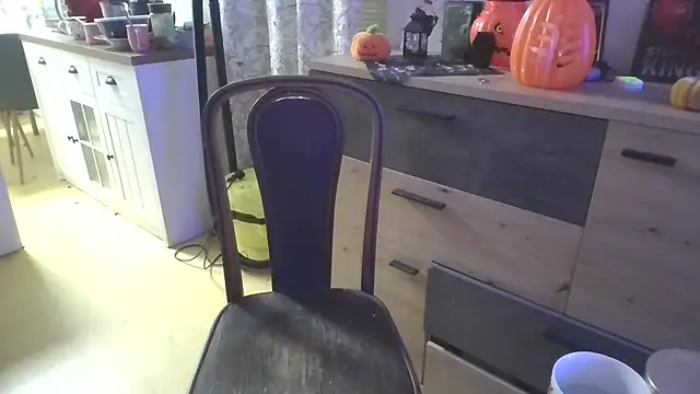 Meliss Official9 online show from October 26, 2025, 7:58 pm