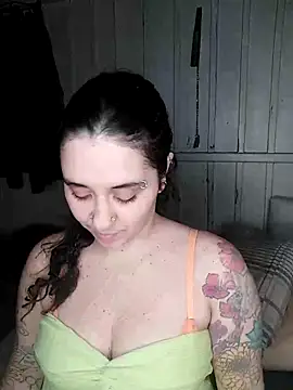 Snapshot of Rosaselvagem chatting on January 6, 2025, 9:11 pm Rosaselvagem online show from January 6, 2025, 9:11 pm