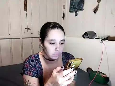 Snapshot of Rosaselvagem chatting on December 23, 2024, 5:43 pm Rosaselvagem online show from December 23, 2024, 5:43 pm