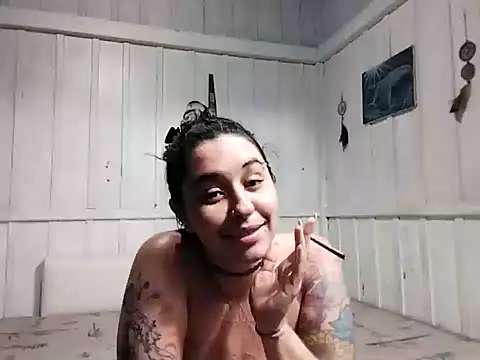 Snapshot of Rosaselvagem chatting on December 11, 2024, 7:25 pm Rosaselvagem online show from December 11, 2024, 7:25 pm