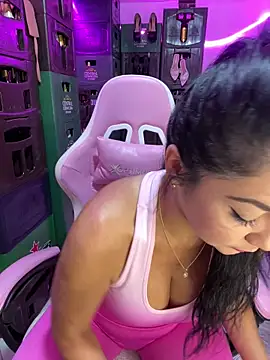 Snapshot of Hot_beauty__ chatting on September 12, 2025, 3:06 am Hot beauty online show from September 12, 2025, 3:06 am