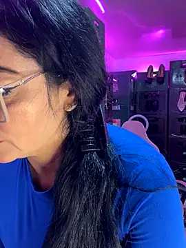 Snapshot of Hot_beauty__ chatting on September 19, 2025, 2:59 am Hot beauty online show from September 19, 2025, 2:59 am