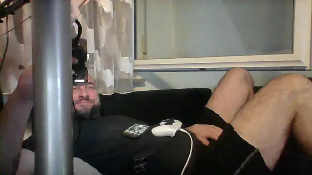 Snapshot of NewyorkDimi chatting on July 28, 2026, 11:37 pm NewyorkDimi online show from July 28, 2026, 11:37 pm