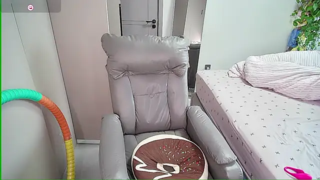 Xiaoyu-G online show from September 27, 2025, 1:34 am