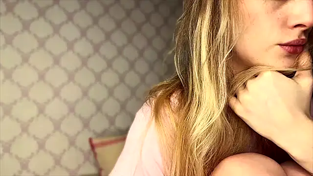 Evvie Summn1 online show from March 29, 2026, 2:41 pm