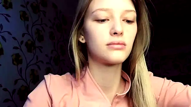 Evvie Summn1 online show from June 30, 2026, 5:29 am