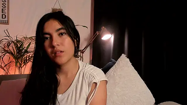 Snapshot of Serenity_Day chatting on February 14, 2025, 1:23 am Serenity Day online show from February 14, 2025, 1:23 am