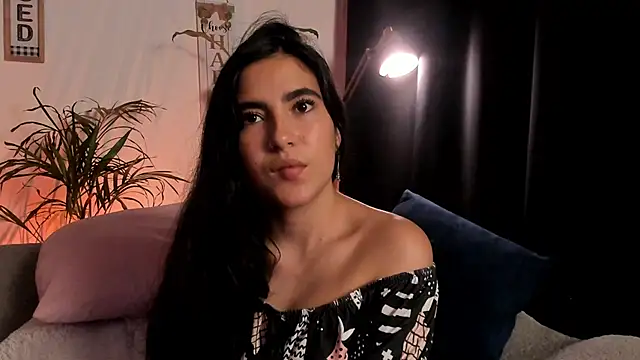 Snapshot of Serenity_Day chatting on February 19, 2025, 11:57 pm Serenity Day online show from February 19, 2025, 11:57 pm