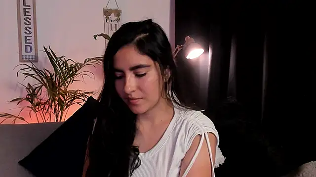 Snapshot of Serenity_Day chatting on February 2, 2025, 1:12 am Serenity Day online show from February 2, 2025, 1:12 am