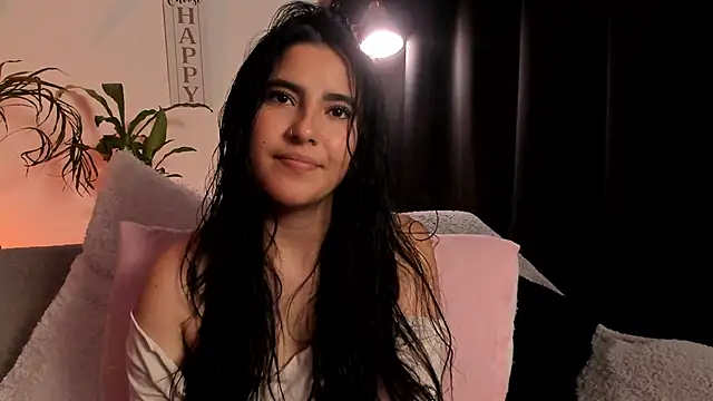 Snapshot of Serenity_Day chatting on March 1, 2025, 1:43 am Serenity Day online show from March 1, 2025, 1:43 am