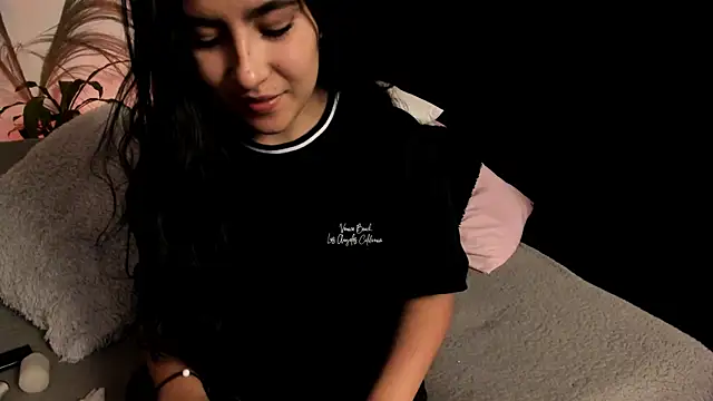 Snapshot of Serenity_Day chatting on September 15, 2025, 12:33 am Serenity Day online show from September 15, 2025, 12:33 am