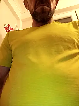 jonyfree1978 online show from November 4, 2025, 11:30 pm