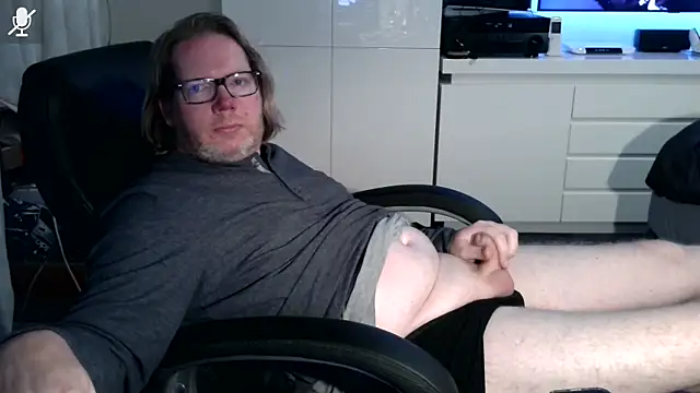 VSteph online show from October 7, 2025, 9:05 pm