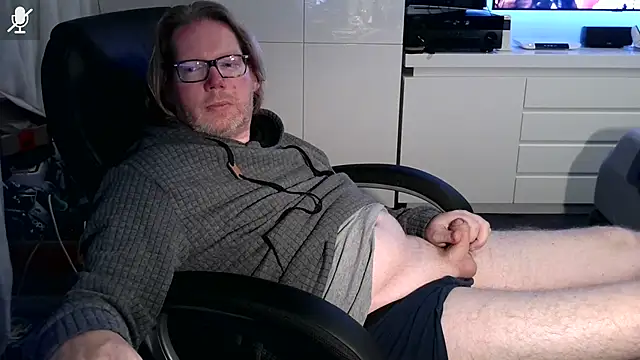 VSteph online show from September 29, 2025, 9:31 pm