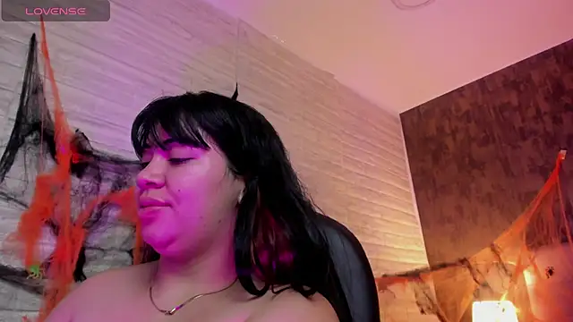 alice  tylor online show from October 25, 2025, 9:52 am