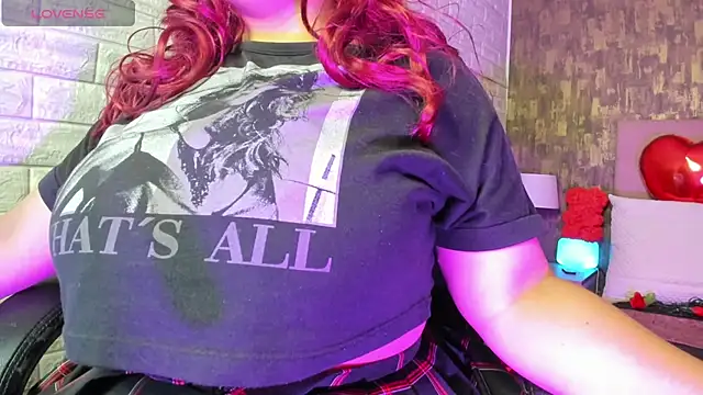 Snapshot of alice__tylor chatting on April 22, 2026, 12:01 pm alice tylor online show from April 22, 2026, 12:01 pm