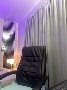 liss black online show from February 16, 2026, 3:49 am