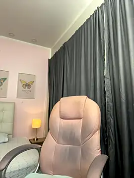 liss black online show from November 1, 2025, 5:03 am