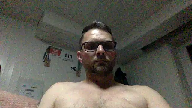 Snapshot of Perry_devot chatting on June 3, 2026, 8:35 pm Perry devot online show from June 3, 2026, 8:35 pm