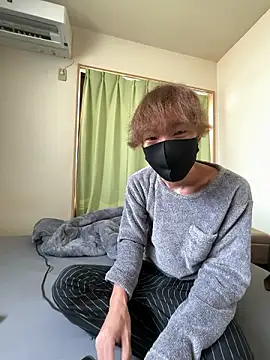 UKI06 online show from February 14, 2026, 4:13 am