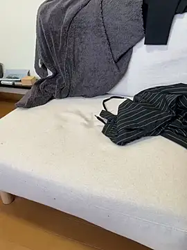 UKI06 online show from March 18, 2025, 5:34 am