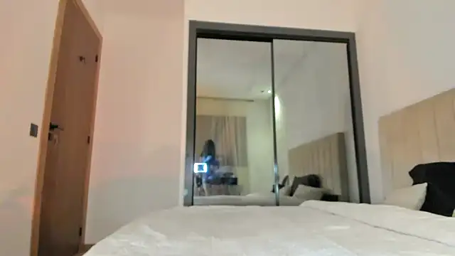 Snapshot of samar_layali chatting on April 22, 2026, 7:26 am samar layali online show from April 22, 2026, 7:26 am