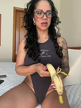 Snapshot of soli-lov chatting on June 1, 2026, 11:10 am soli-lov online show from June 1, 2026, 11:10 am