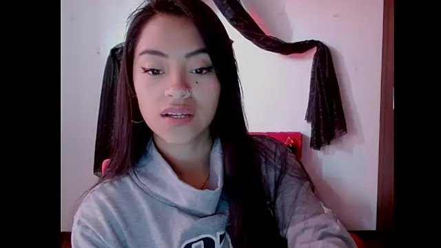 NatalyEscobar lx online show from March 11, 2025, 12:06 pm