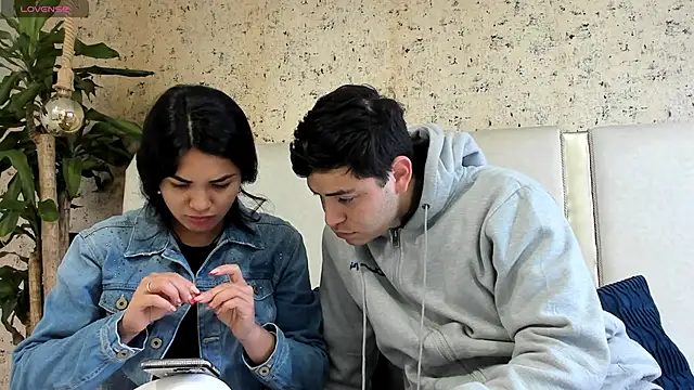 Sexx onn fire online show from March 21, 2025, 12:28 pm