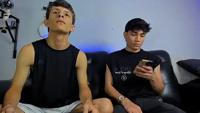 Boysweet boys online show from December 26, 2024, 8:32 pm