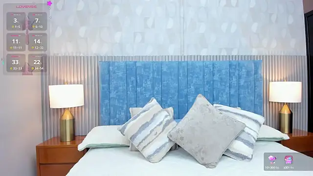 pretty sunlight  online show from September 12, 2025, 1:28 am