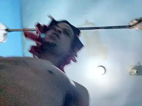 Snapshot of Johnras121 chatting on March 14, 2025, 11:34 am Johnras121 online show from March 14, 2025, 11:34 am