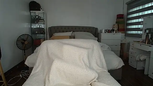 Snapshot of aya_saki chatting on June 23, 2026, 9:29 am aya saki online show from June 23, 2026, 9:29 am