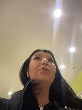 Tisha Busty online show from April 15, 2026, 2:54 pm