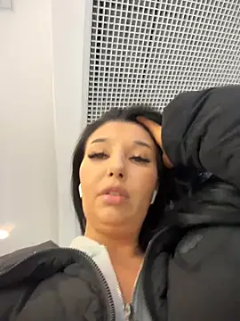 Tisha Busty online show from February 28, 2026, 1:33 pm