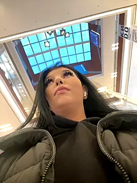 Tisha Busty online show from November 21, 2025, 12:37 pm