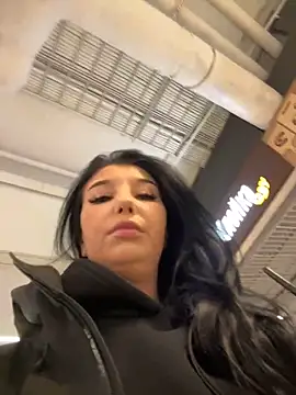 Tisha Busty online show from November 28, 2025, 12:16 pm