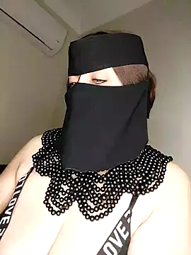 Snapshot of -Arab_milf- chatting on January 24, 2025, 2:30 pm -Arab milf- online show from January 24, 2025, 2:30 pm