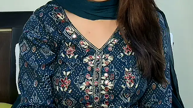 MIss-Naina online show from October 1, 2025, 8:19 am